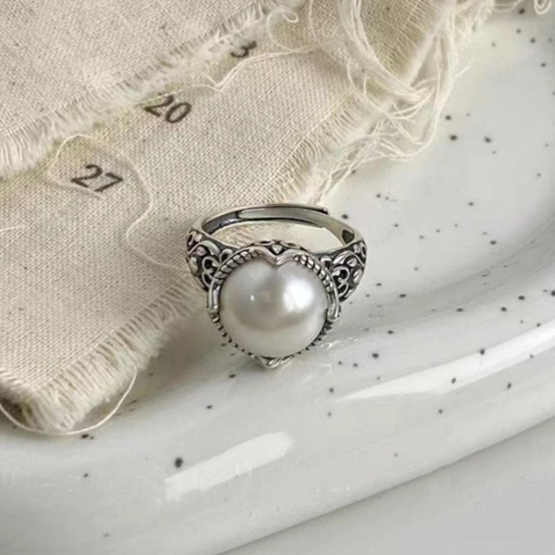 Niche Retro Hollow Pearl Ring
