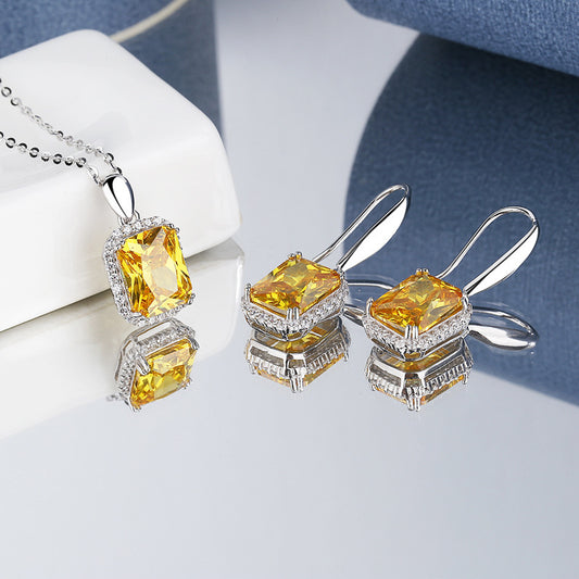Elegant Yellow Diamond Necklace Set