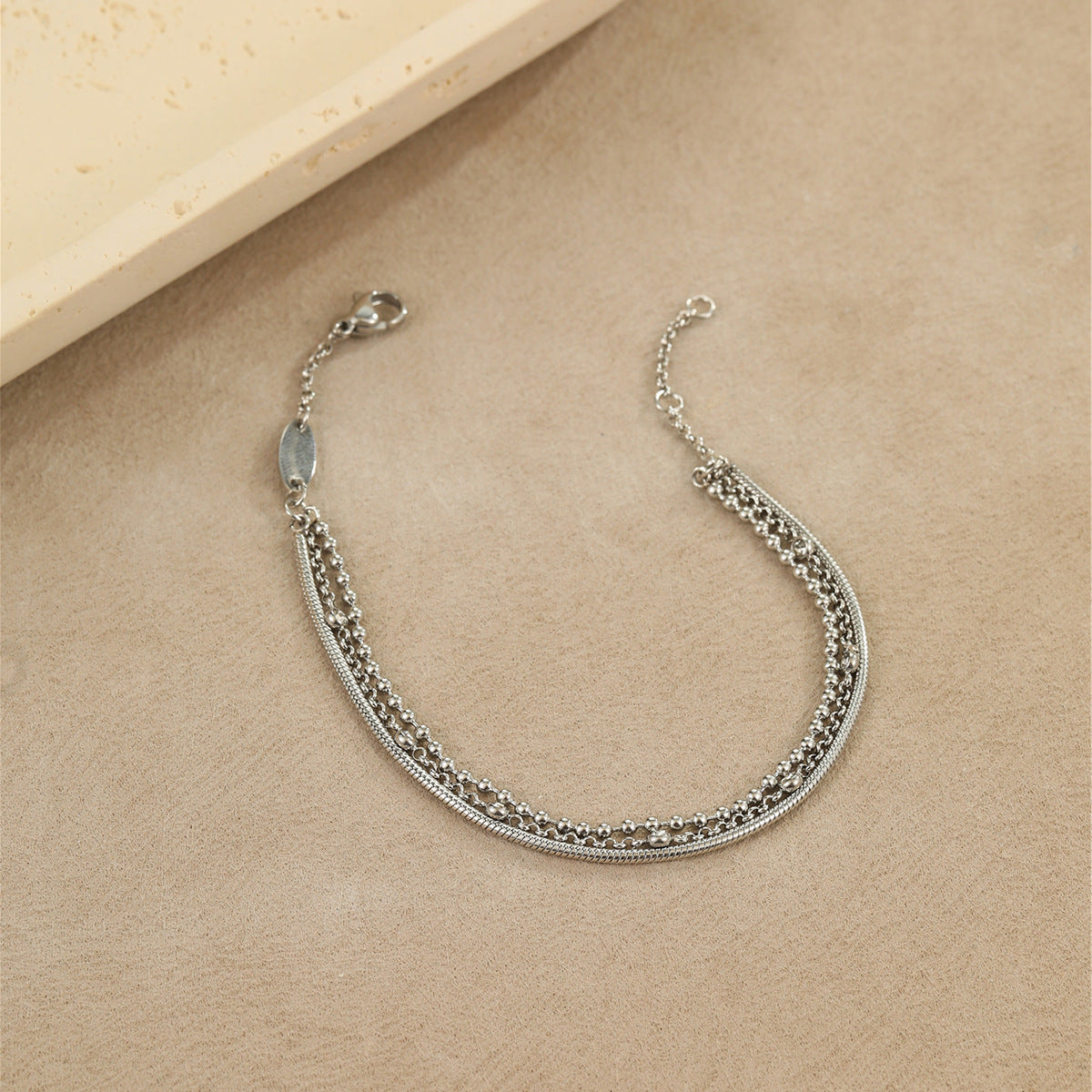 Elegant Zircon Inlaid Bracelet