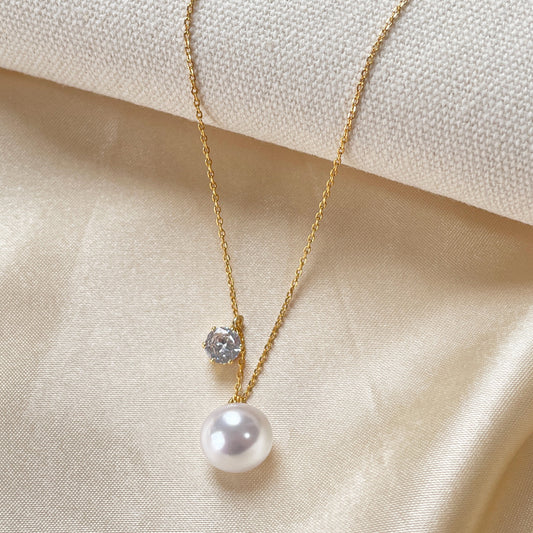 Elegant Gold-plated Rhinestone Necklace