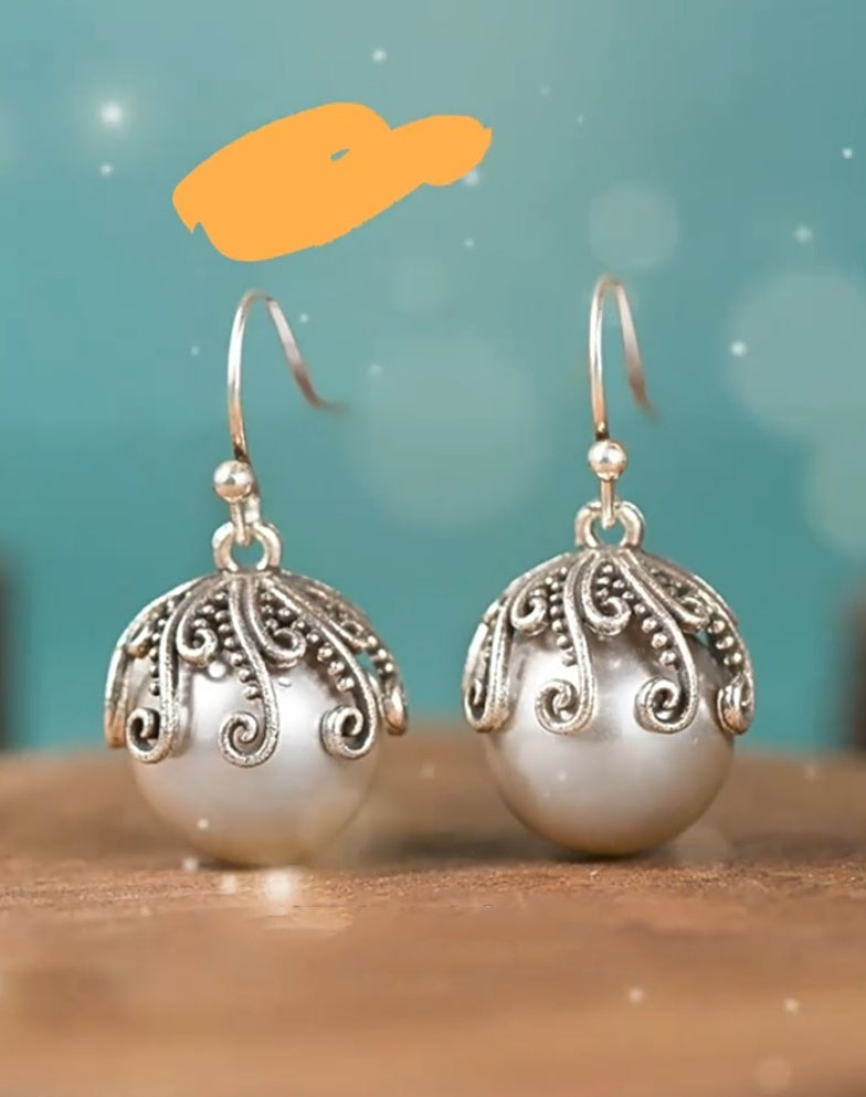Retro Ethnic Shell Pearl Earrings