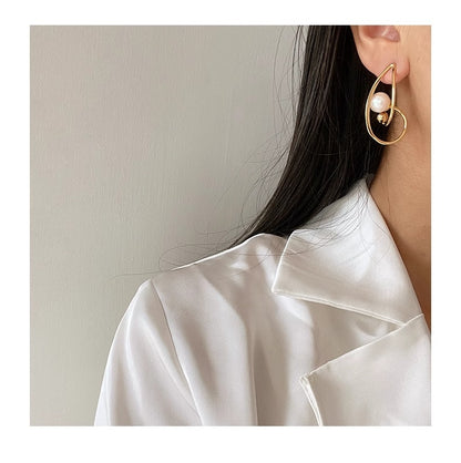 High-End Pearl Earrings