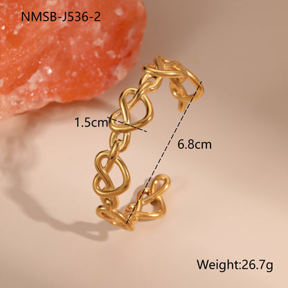 Elegant Gold Heart Bracelet
