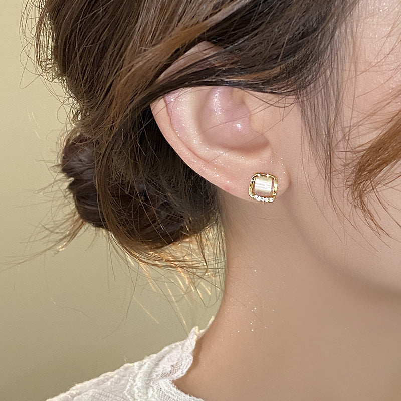Light Luxury Square Earrings