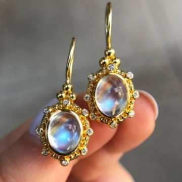 Retro Gold Shimmer Earrings