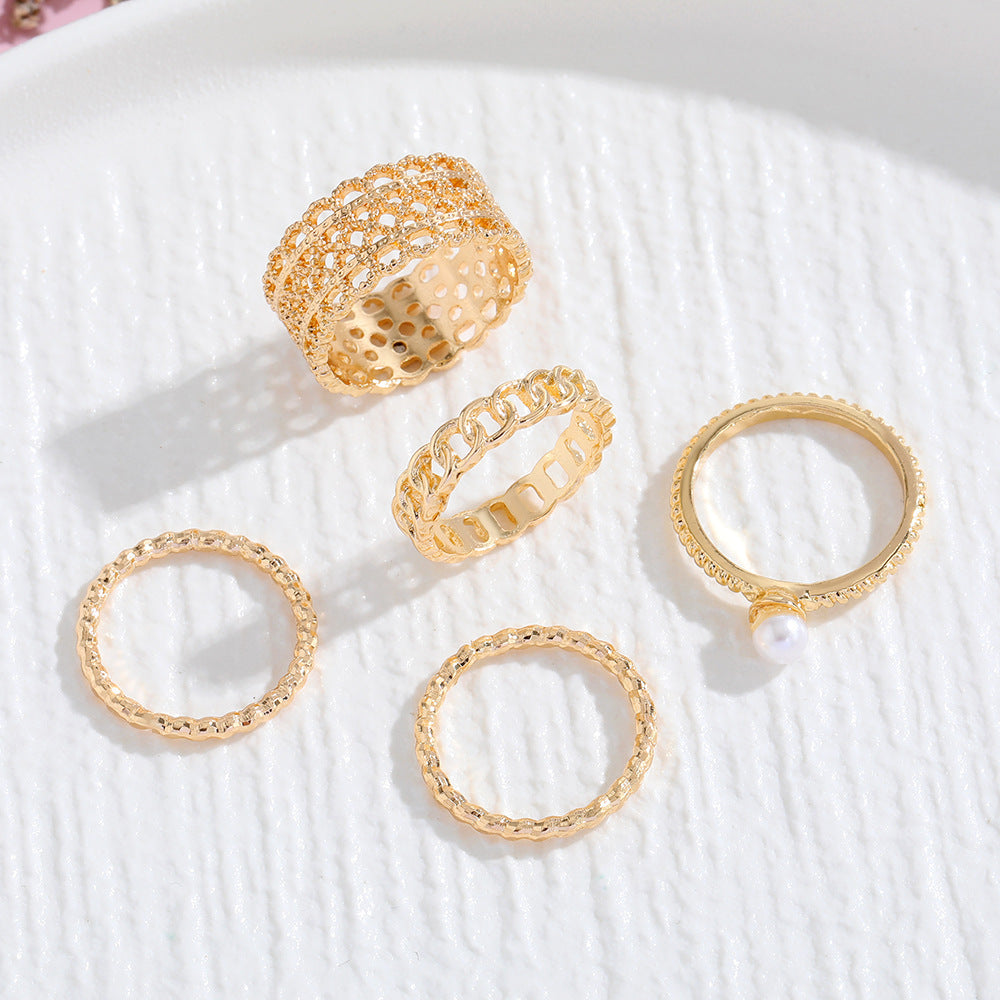 Light Luxury Twist Ring