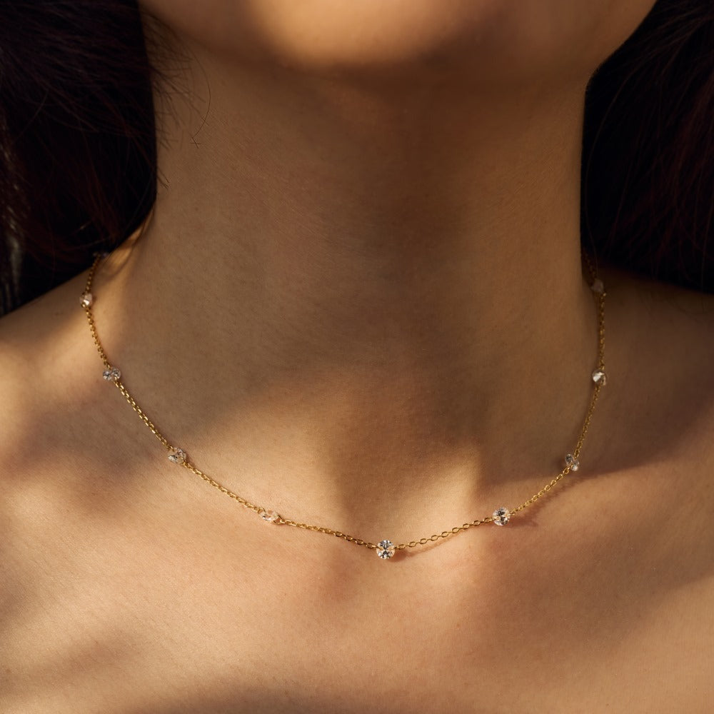 Exquisite Silver Necklace for Elegance