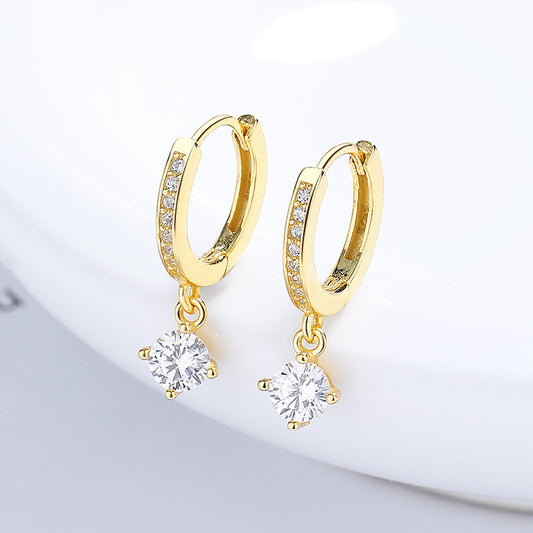 Elegant Silver Four-Claw Earrings