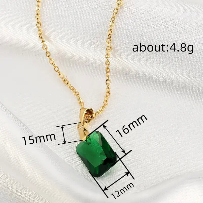 Retro Green Pendant Necklace