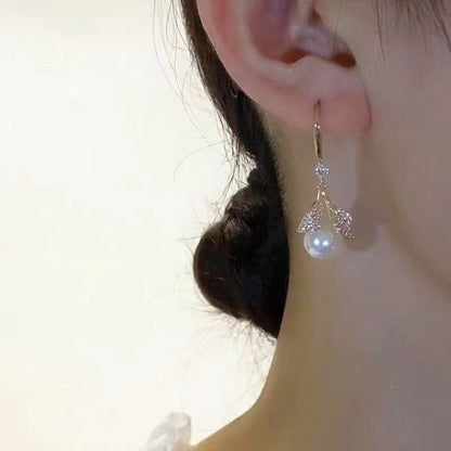 Zircon Leaf Pearl Earrings