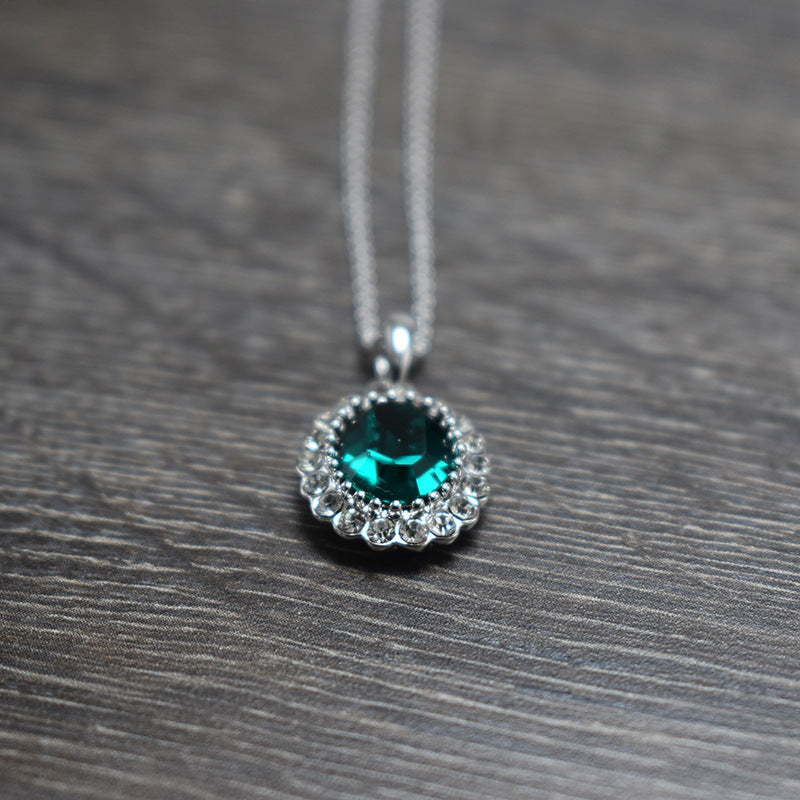 Elegant Oval Color Necklace