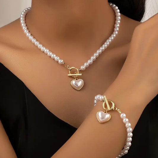 Love Pearl Buckle Necklace Set