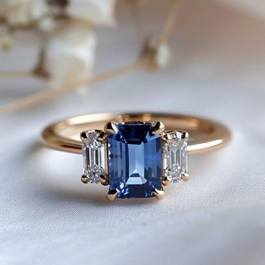 Elegant Square Zircon Ring